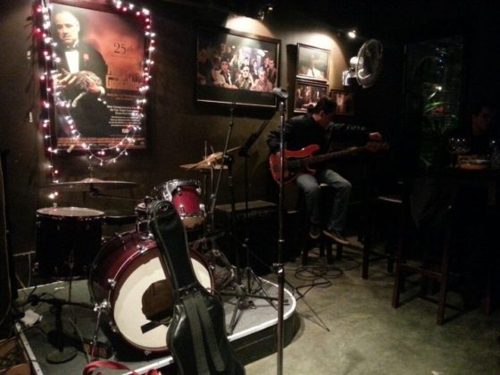 bar +84 hanoi best bars in hanoi (1)