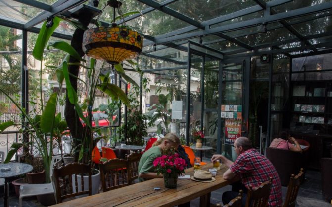 bar +84 hanoi best bars in hanoi (1)