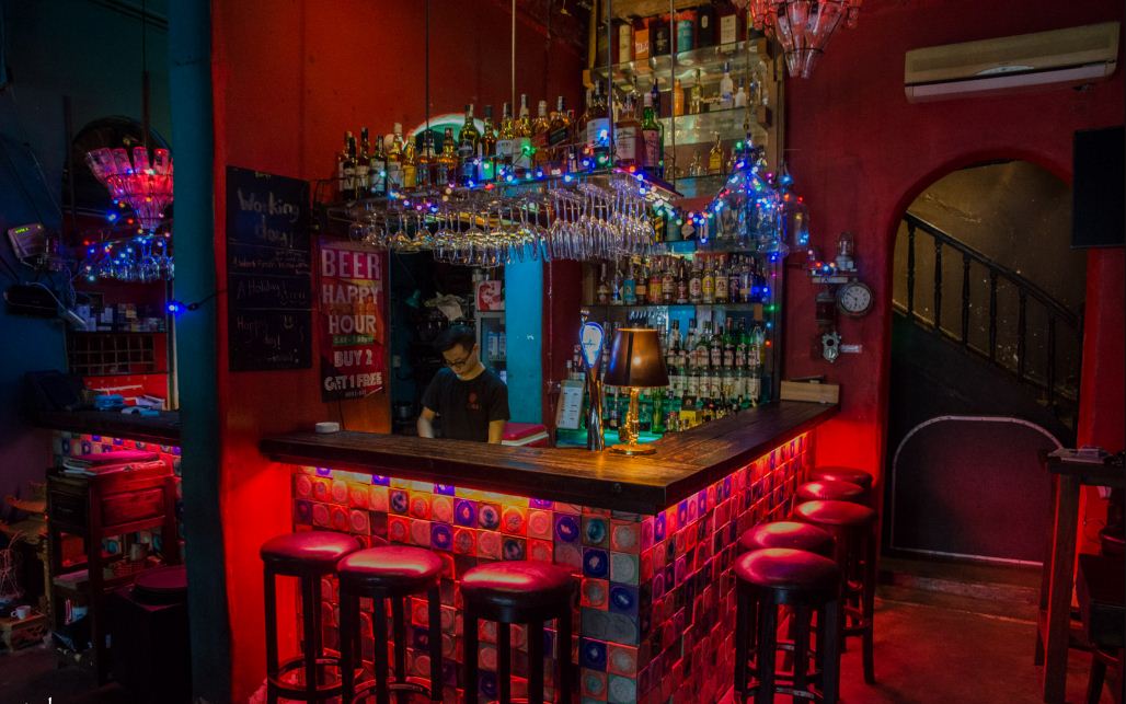 bar +84 hanoi best bars in hanoi (1)