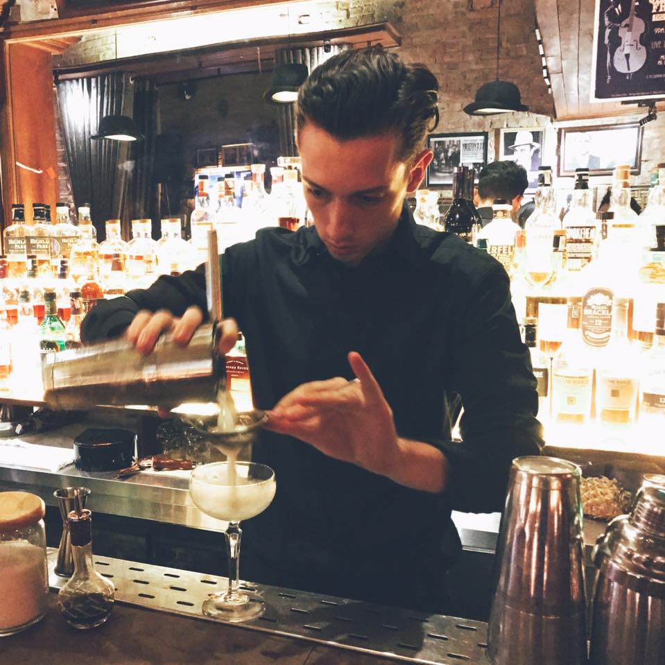 polite pub bar bao khanh hanoi best bars in hanoi (1)