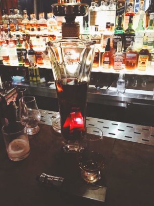 polite pub bar bao khanh hanoi best bars in hanoi (1)