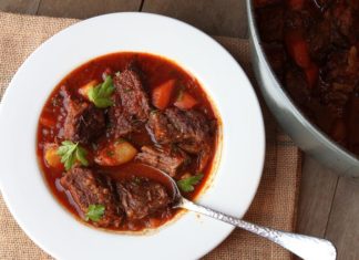 11hungarian goulash soup (1)