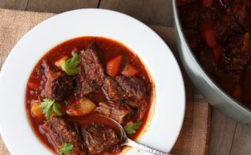 Tasting Hungarian Goulash soup — The delicious traditional soup of Hungary 11hungarian goulash soup (1)
