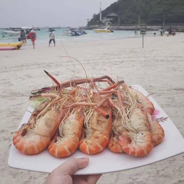 food koh larn island thailand travel guide travel blog 23