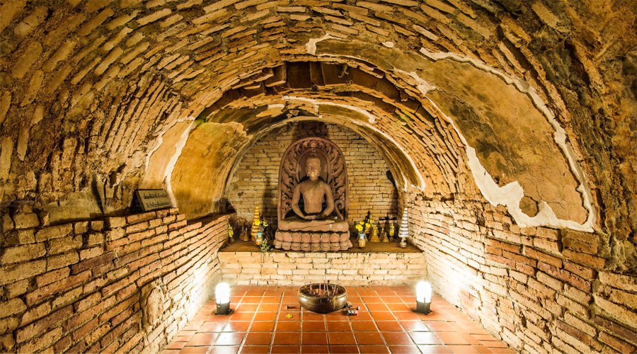 Wat Umong temple chiang mai