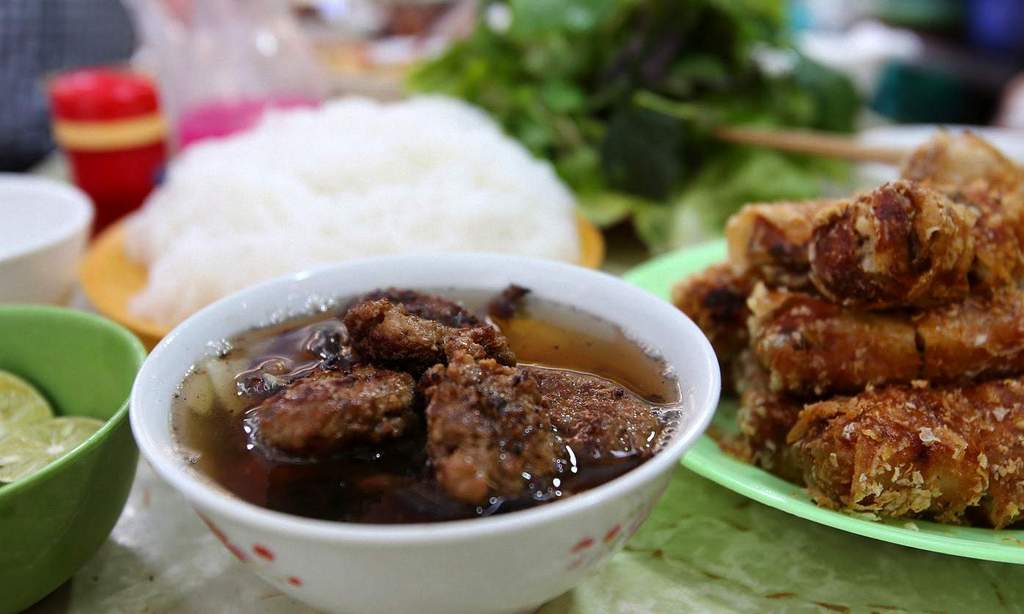 duy diem-kebab rice noodle-bun cha-best kebab rice noodle in ha noi