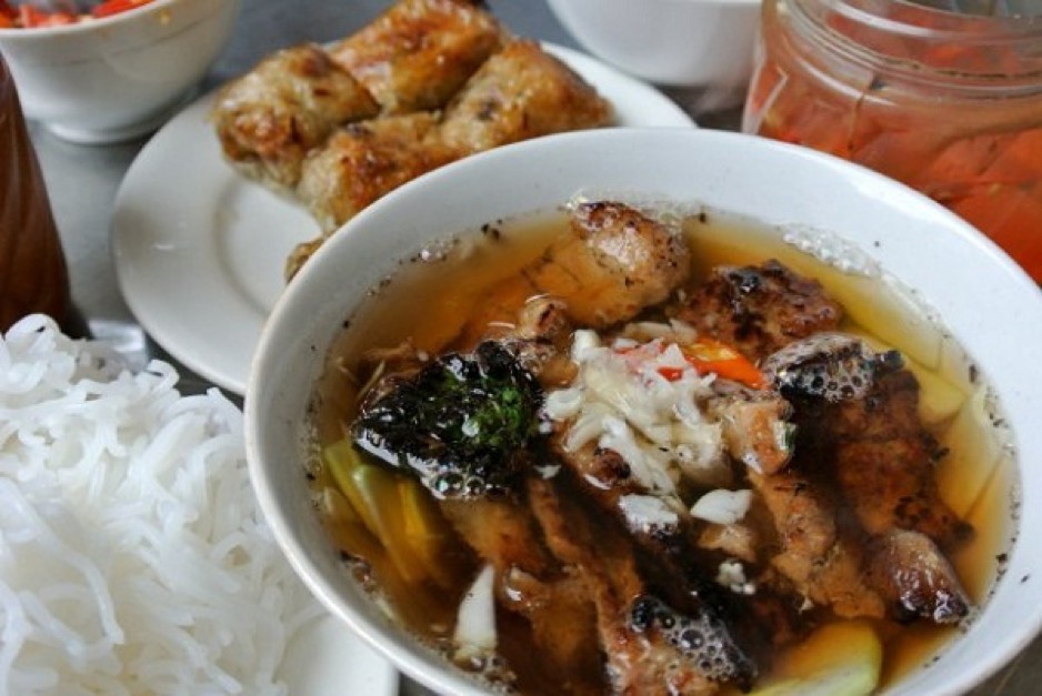 sinh tu-kebab rice noodle-bun cha-sinh tu-best kebab rice noodle in ha noi4
