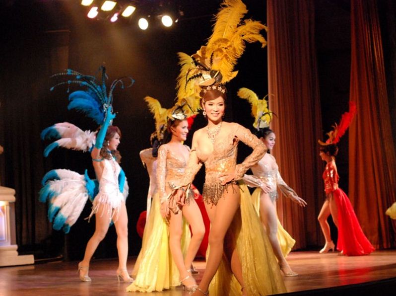 Golden Dome Cabaret Show Bangkok best night shows (1)