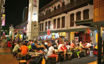 Singapore best hawker food — Top 10 cheap & best hawker centres in Singapore Chinatown Food Street