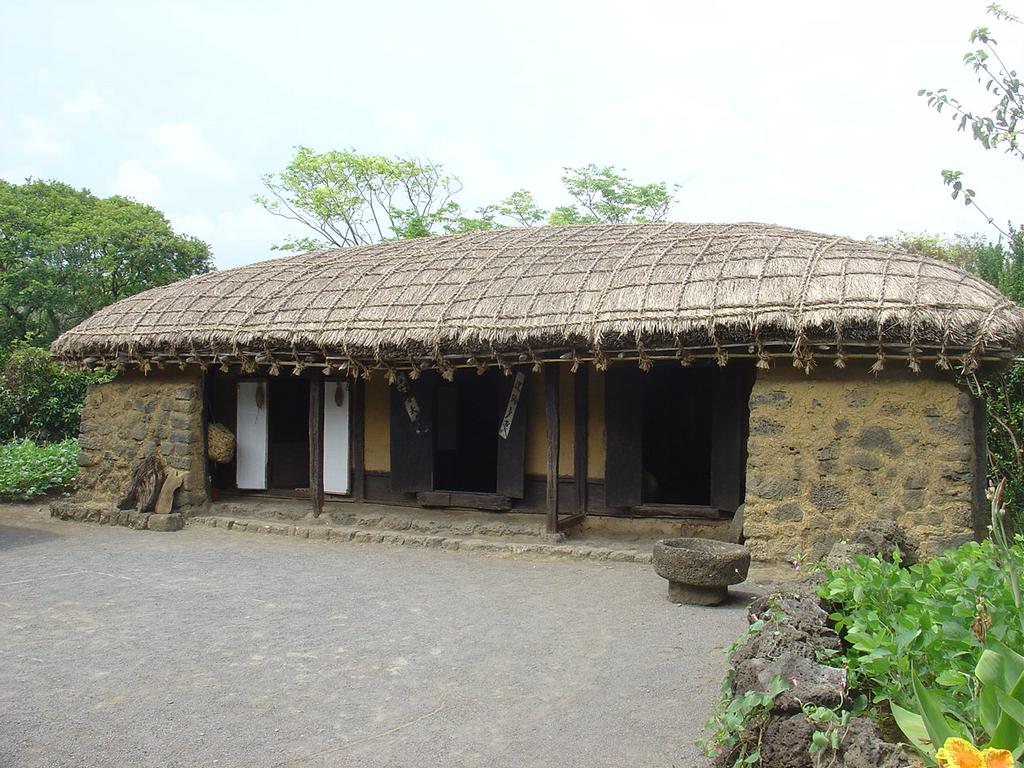Jeju traditional roofs