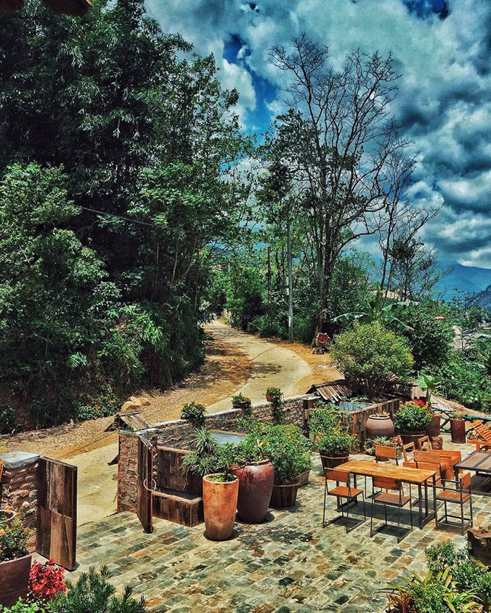 Lá Dao Spa-best-cafes-in-sapa10