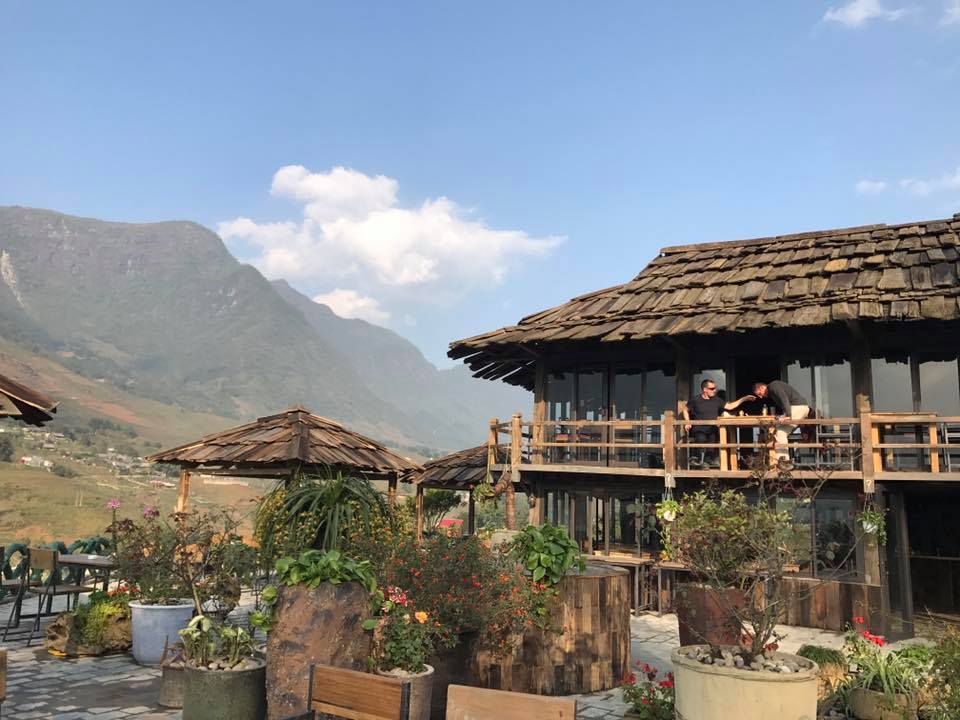 Lá Dao Spa-best-cafes-in-sapa4