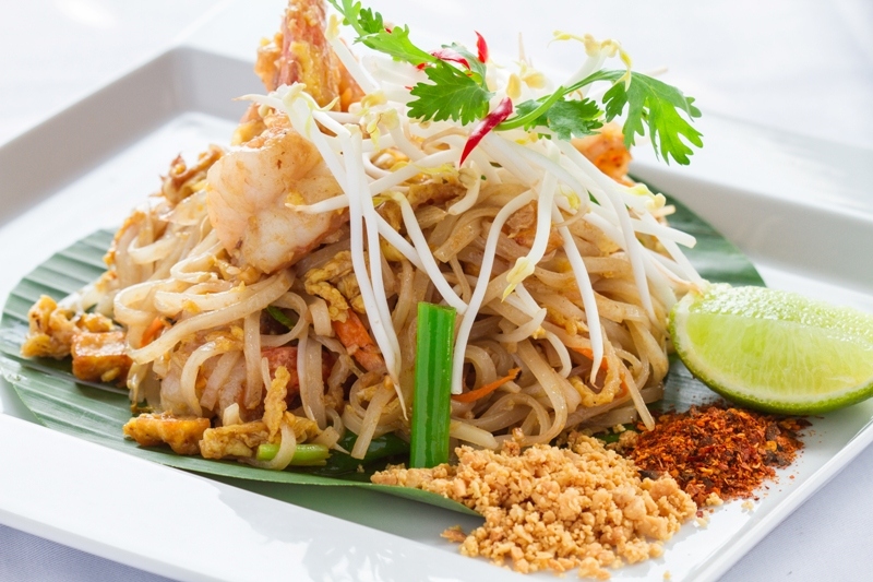 pad-thai-pier-21-terminal 21-food