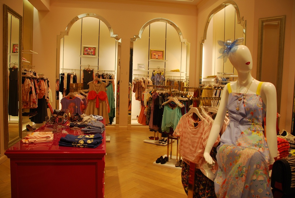 shopping-in-terminal-21-price