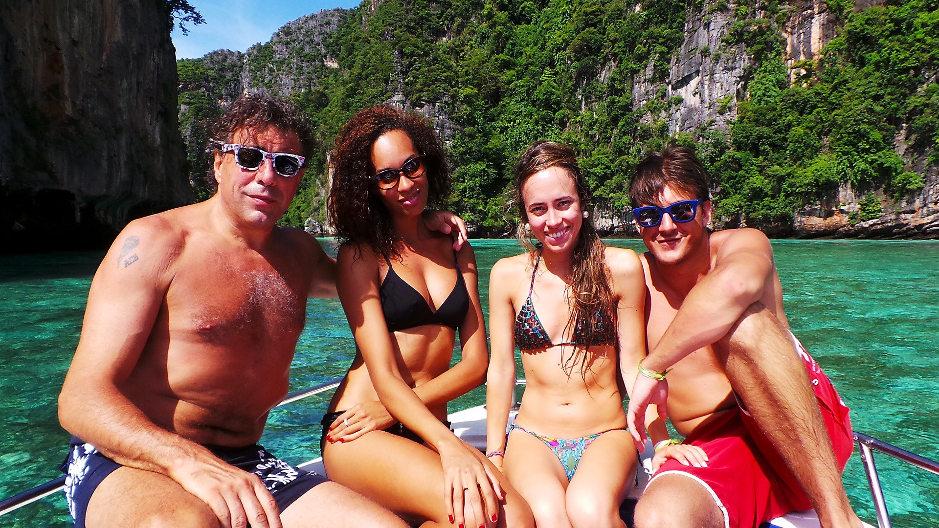 phi-phi-islands