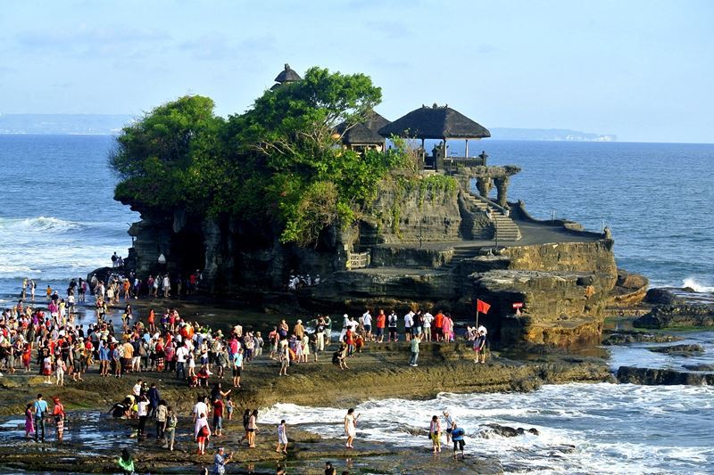 Tanah Lot temple bali2