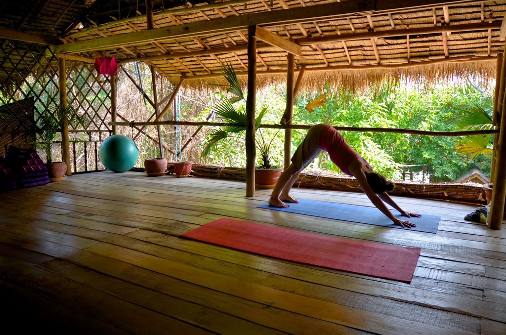 Yoga-classes-in-Kampot1