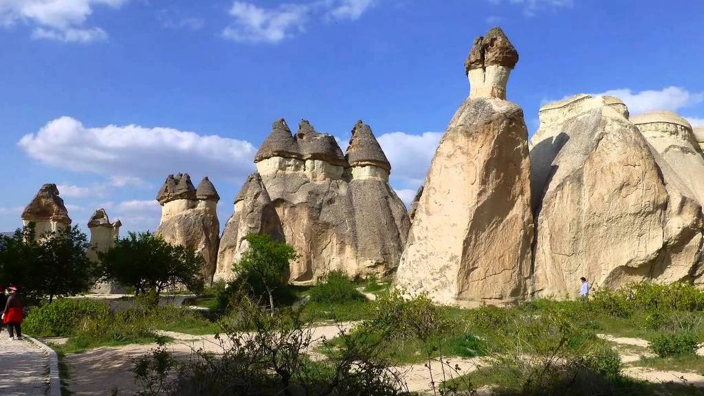 Paşabaǧ Cappadocia valley turkey1