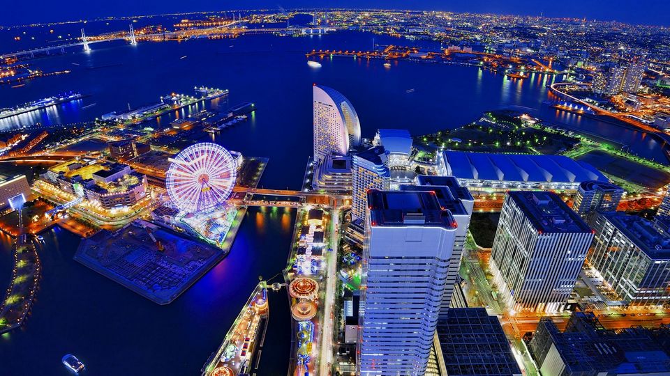 kanagawa at night
