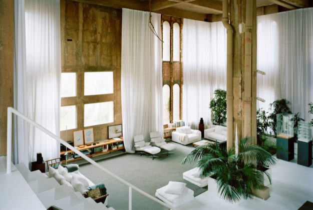 1La Fabrica Ricardo Bofill residence la fabrica barcelona (12)