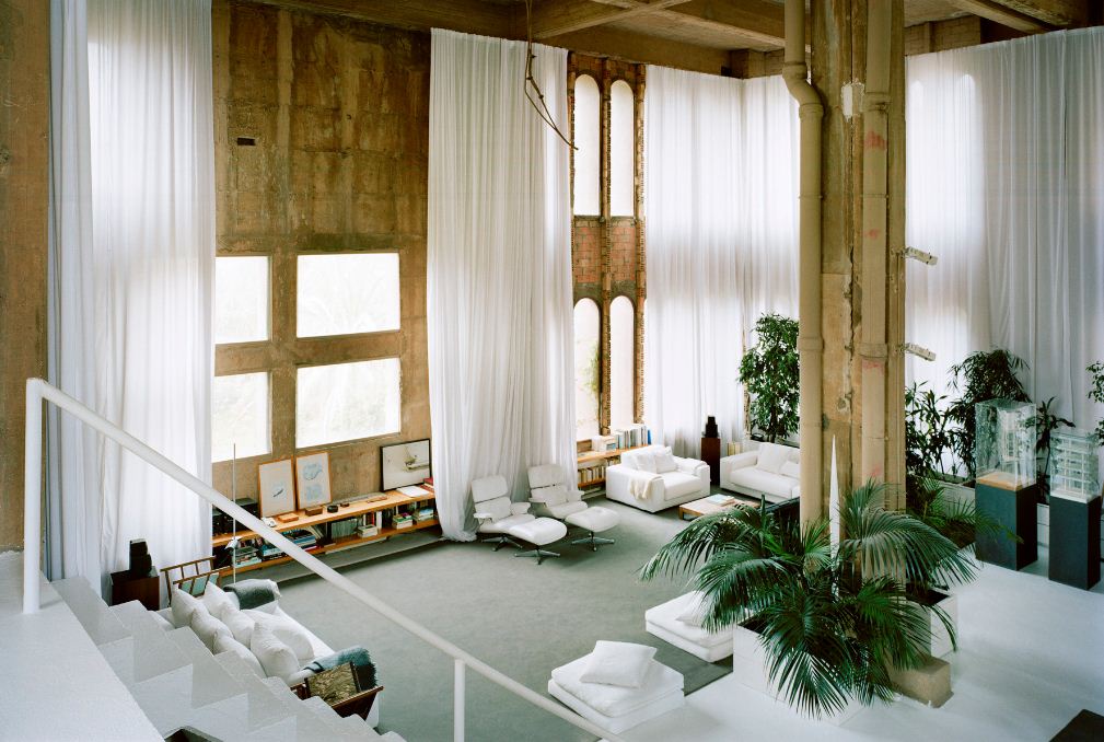 34La Fabrica Ricardo Bofill residence la fabrica barcelona (10)