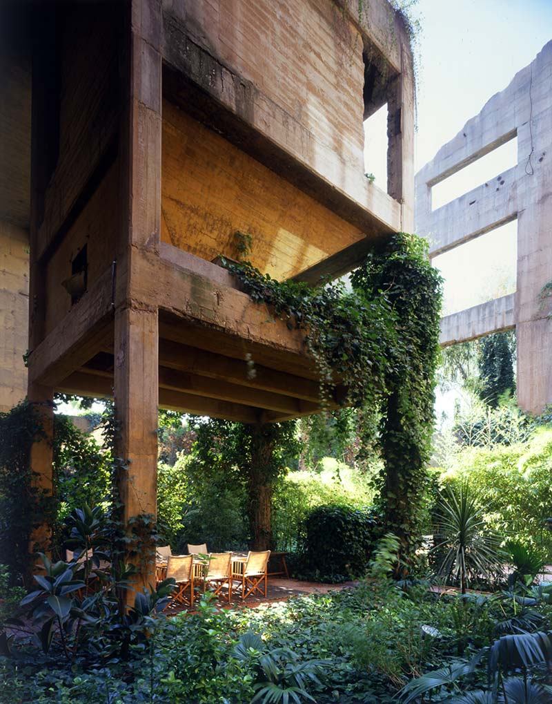 La Fabrica Ricardo Bofill residence la fabrica barcelona (2)