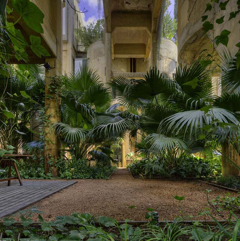 La Fabrica Ricardo Bofill residence la fabrica barcelona (3)