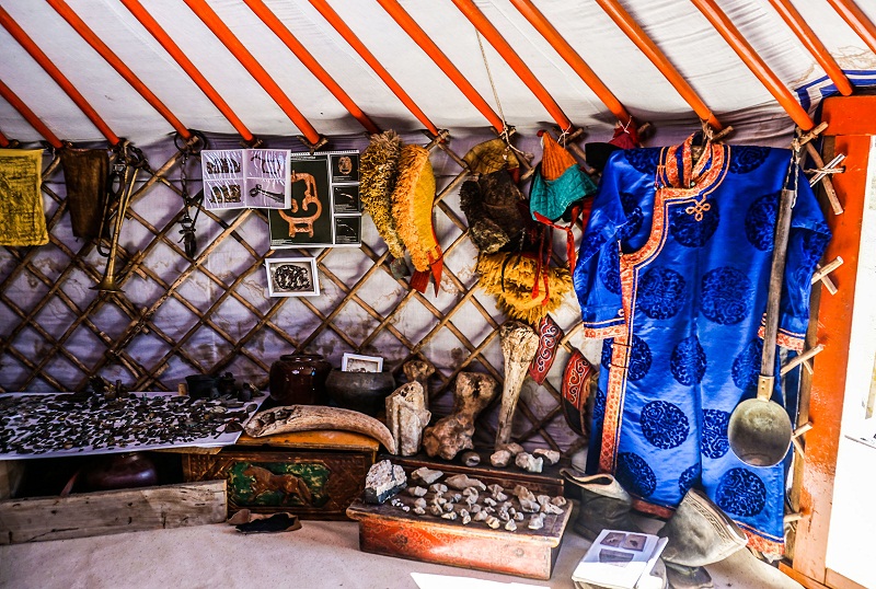 gobi desert tour mongolia travel blog gobi desert travel (1)