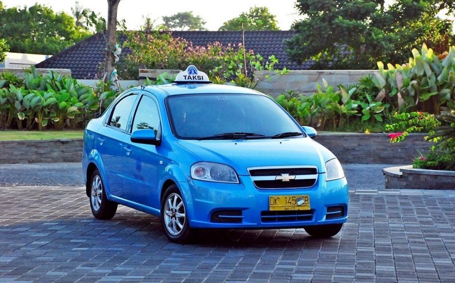 taxi-transportation-in-bali-indonesia12