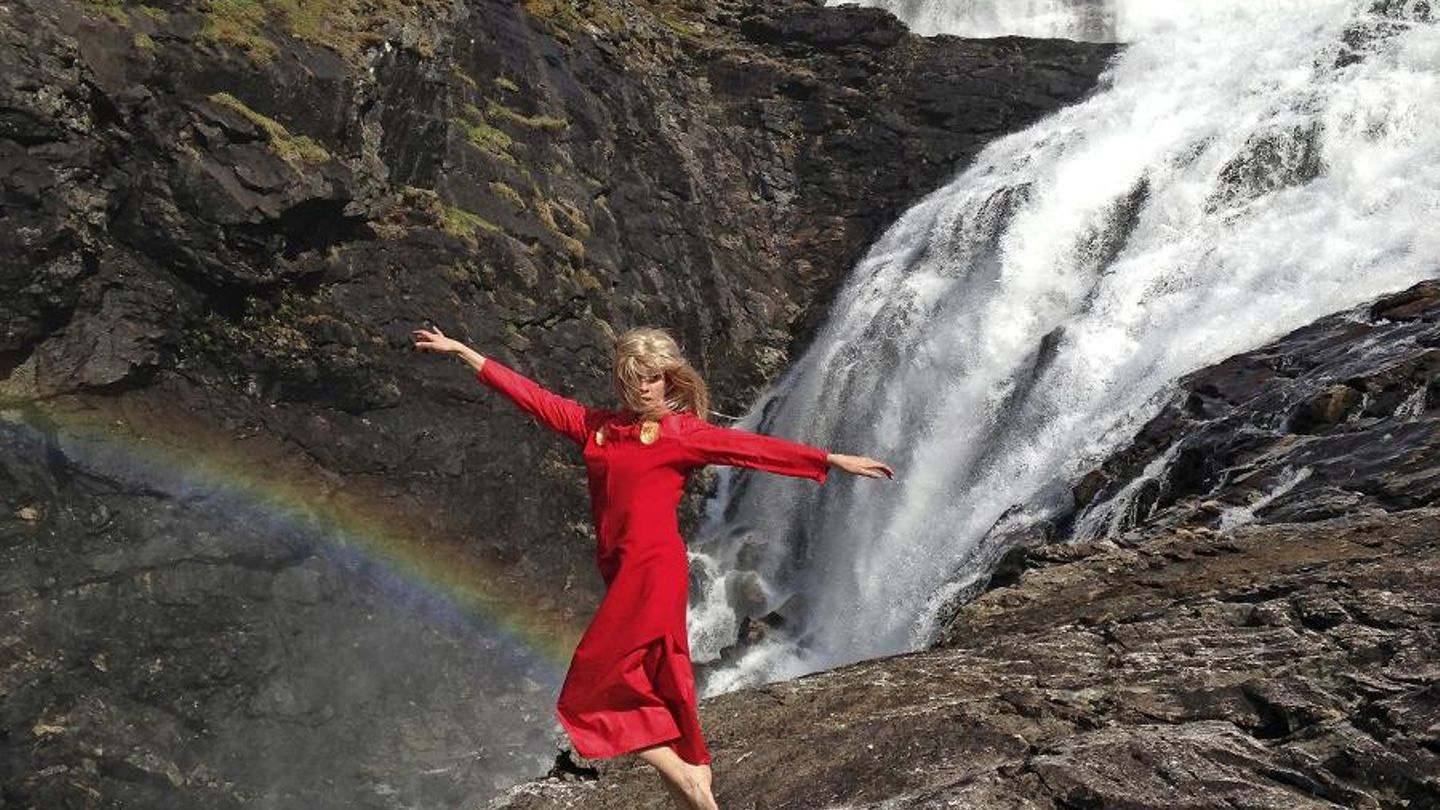 Huldra in Kjosfossen