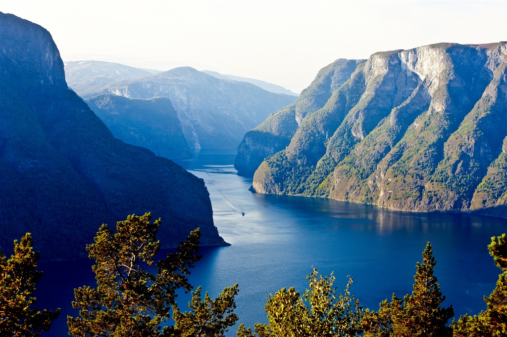 Naeroyfjord4