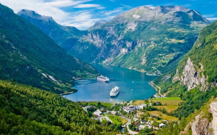 norway travel blog geiranger-fjord-norway-NORWAY0320 Geiranger Fjord, Norway