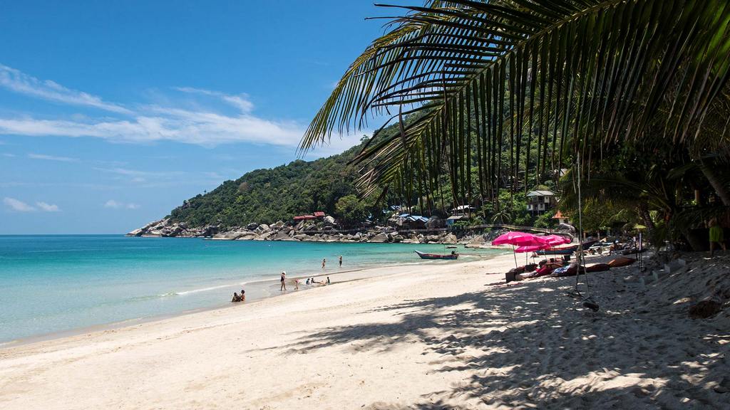 Koh-Phangan-Haad-Yuan-beach koh phangan beach (1)