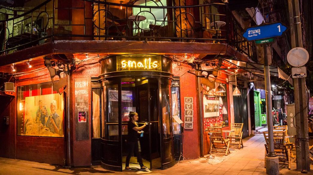 Smalls Bar, Bangkok2