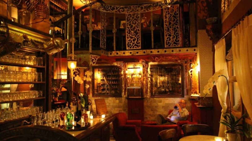 A R Sutton & Co Engineers Siam4 Picture: best club in Bangkok 2015 blog.