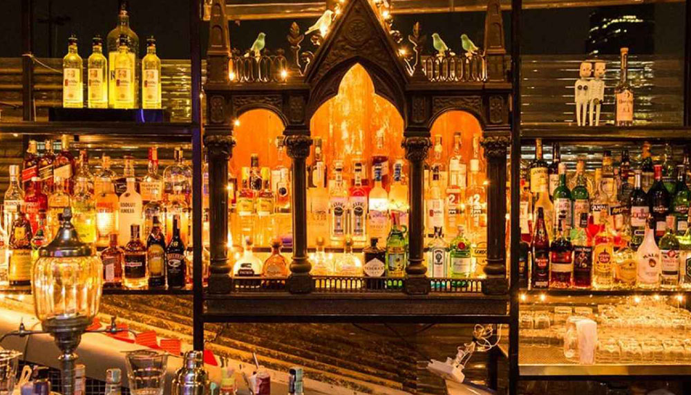 Smalls bar