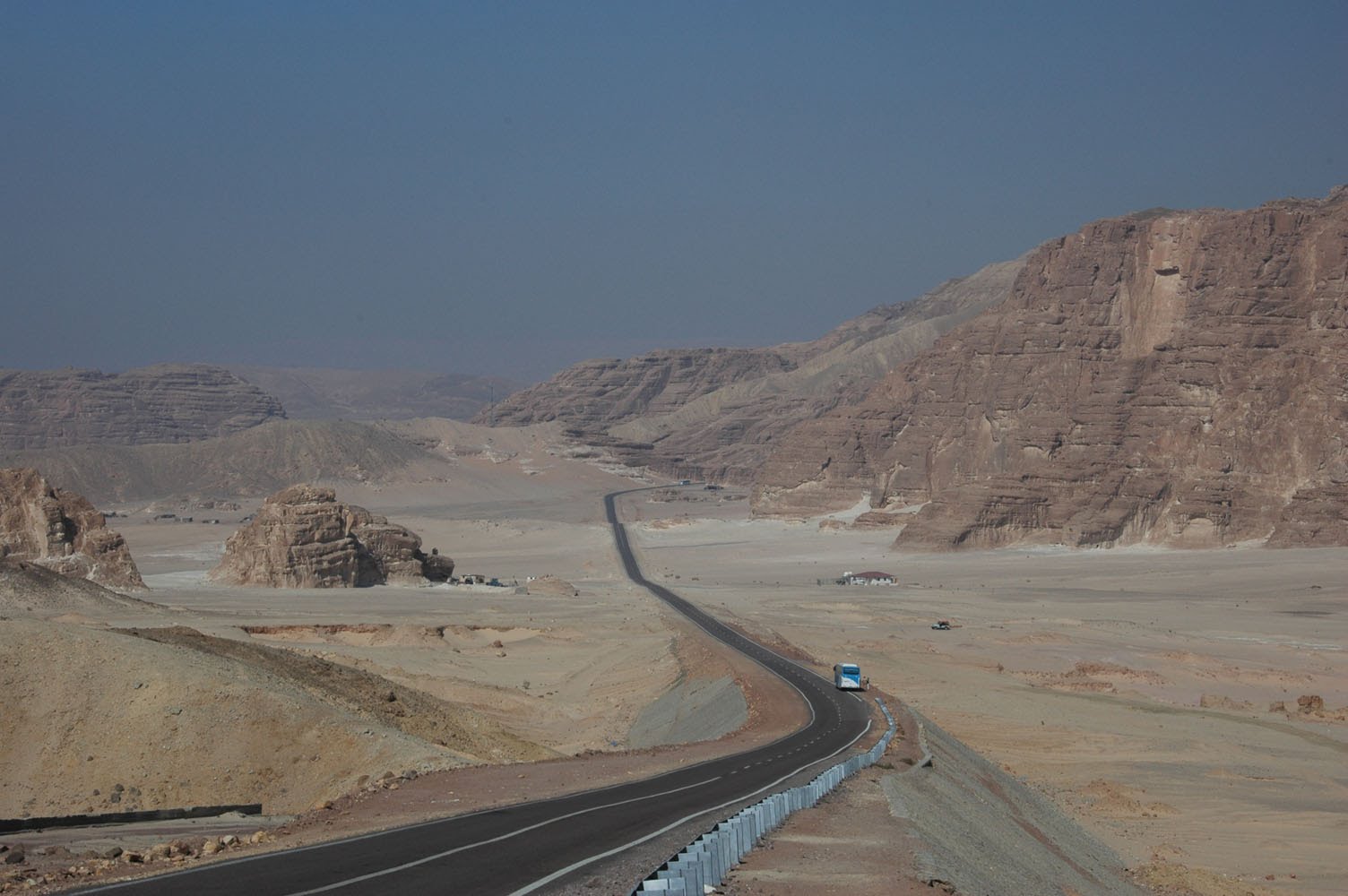 cairo to sinai by bus