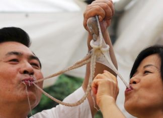 famous Asian dishes challenge the courage of diners (6)