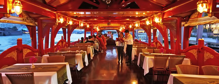 Enjoy dinner on the cruise – best thing to do when travelling to Bangkok (4)