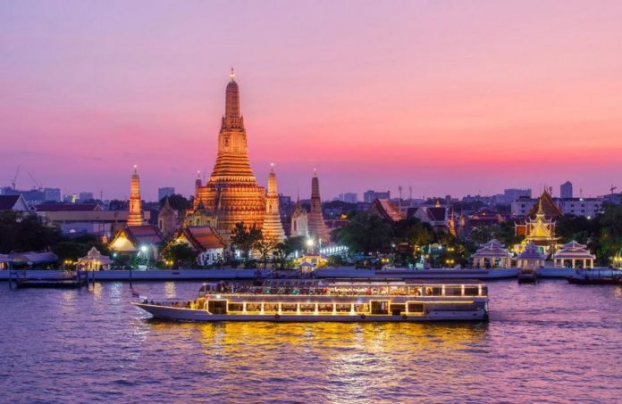 Chao Phraya dinner cruise blog 2 Chao Phraya Princess River Cruise
