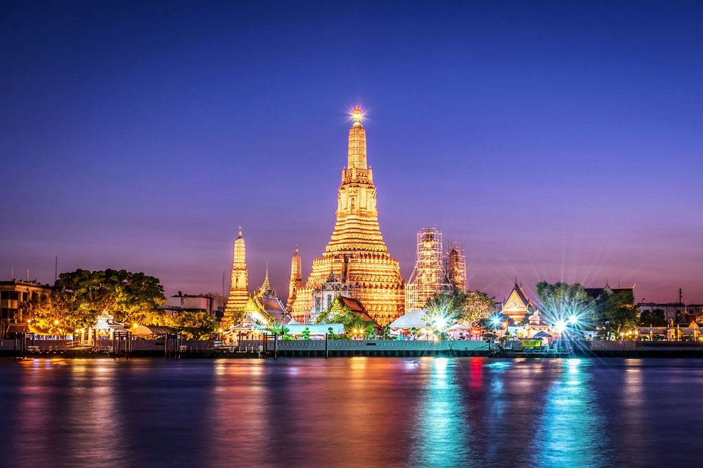 wat arun temple-bangkok