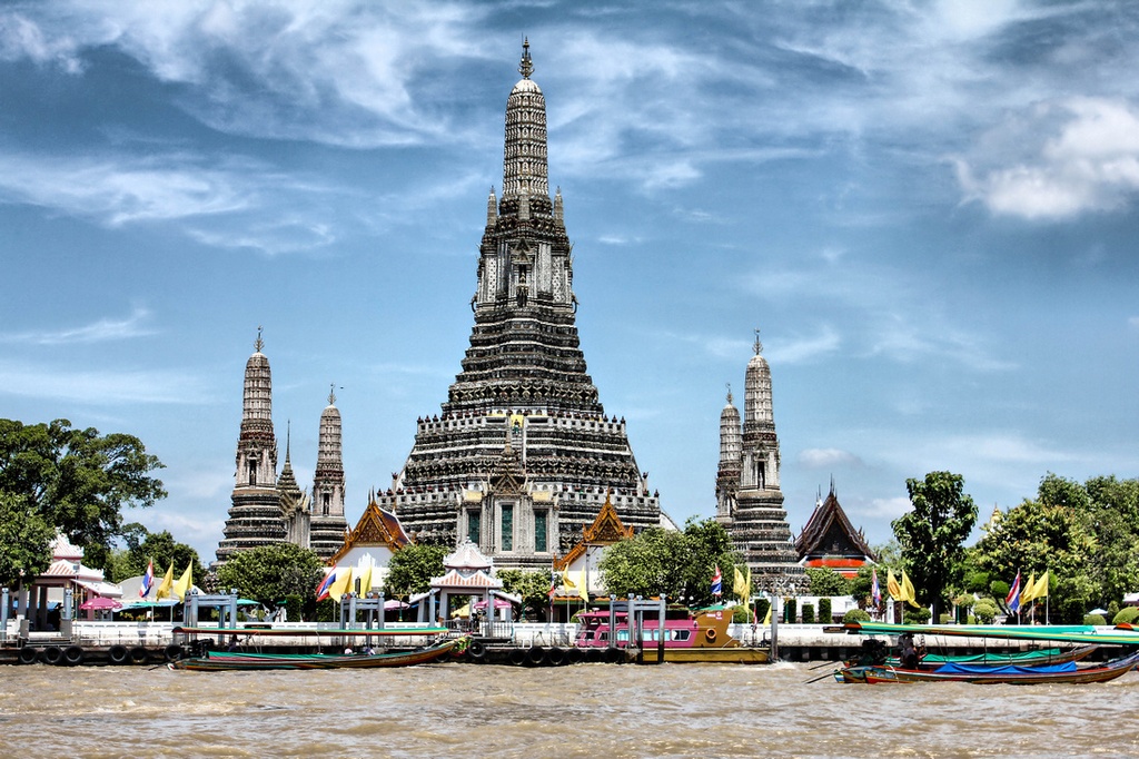 wat arun temple-bangkok1