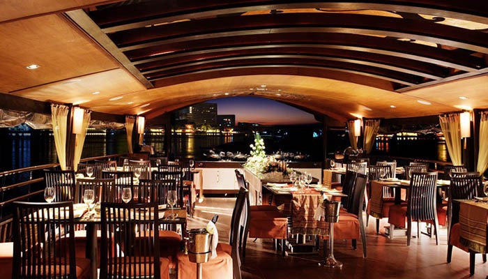 Thai-dining-experiences-Apsara-River-Cruise-Riverside-8