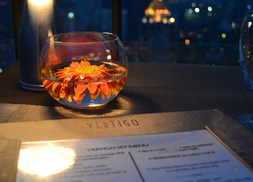 Thai-dining-experiences-vertigo-rooftop-restaurant-5