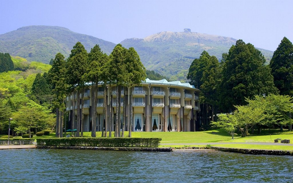 Ashinoko Lake Japan 4