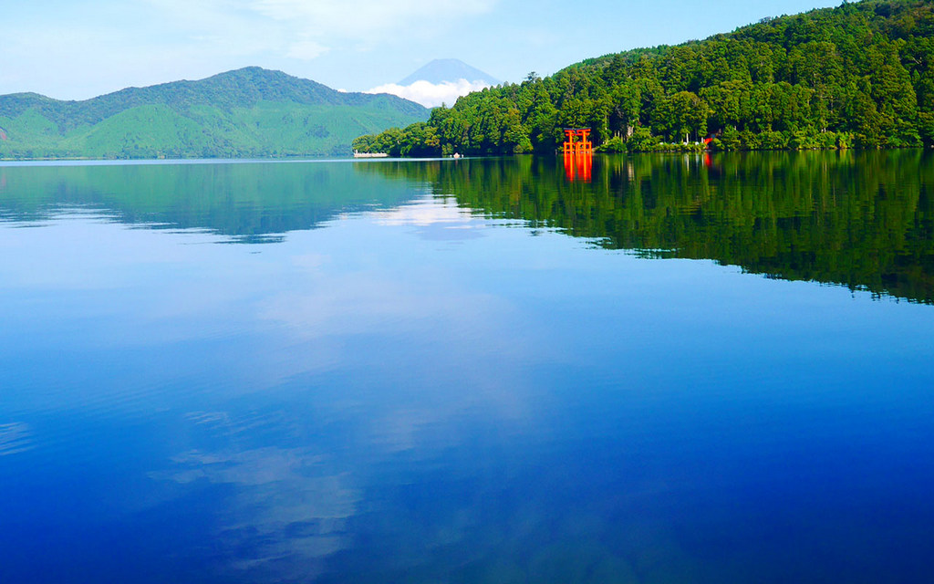 Ashinoko Lake Japan 6