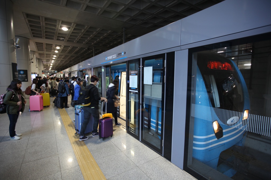 the subway from gimpo airport Image by: Gimpo airport to Seoul blog.