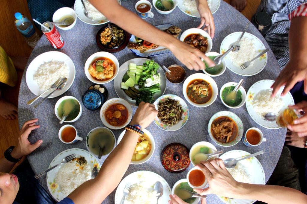 Foods in Aung Thukha