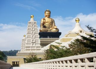 guang song buddha statue