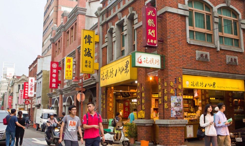 Dadaocheng old city taipei (1)